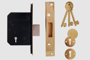 Deadlock Installation by Woodside master locksmith 